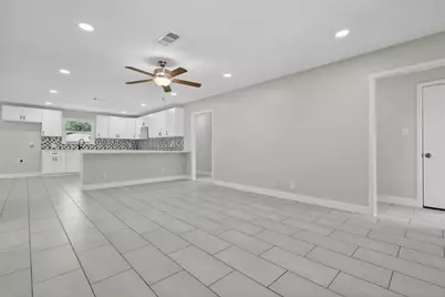 206 Mockingbird Lane, Pasadena, TX 77502 - Photo 8