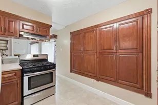 10044 Lasaber Ct, Houston, TX 77038 - Photo 12