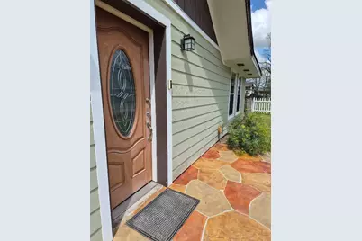 209 Florence Street, Orange, TX 77630 - Photo 2