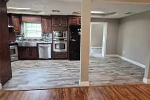 209 Florence St, Orange, TX 77630 - Photo 6