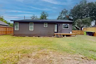 419 Clay St, Richmond, TX 77469 - Photo 32