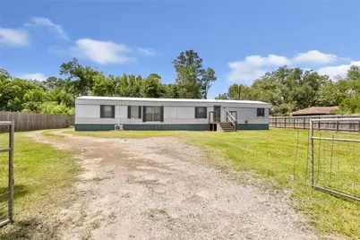 104 W Lawrence Street, Dayton, TX 77535 - Photo 1
