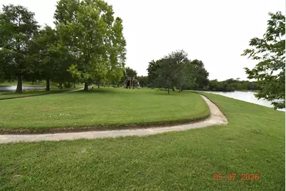421 Creekside Drive, League City, TX 77573 - Photo 36