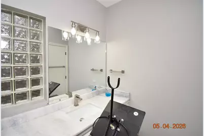 421 Creekside Drive, League City, TX 77573 - Photo 20