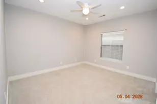 421 Creekside Dr, League City, TX 77573 - Photo 18