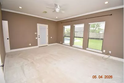 421 Creekside Drive, League City, TX 77573 - Photo 16
