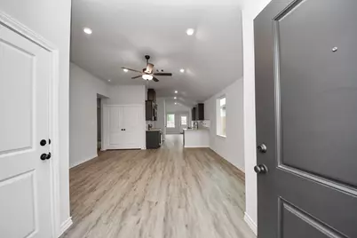 18728 Loom Drive, Conroe, TX 77306 - Photo 6