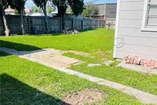 2 High St, Baytown, TX 77520 - Photo 18