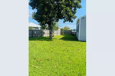 2 High Street, Baytown, TX 77520 - Photo 20