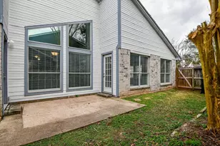 2018 Creek Valley Ln, Sugar Land, TX 77478 - Photo 18