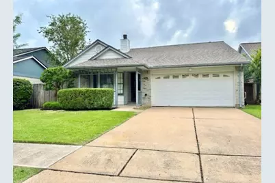 2018 Creek Valley Lane, Sugar Land, TX 77478 - Photo 2