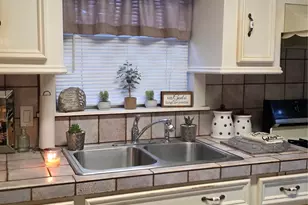 5234 Mulford Rd, Houston, TX 77023 - Photo 2