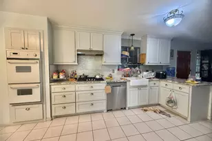 8911 Lazy River Ln, Houston, TX 77088 - Photo 8