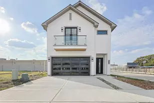 615 Rolling Oaks, Stafford, TX 77477 - Photo 1