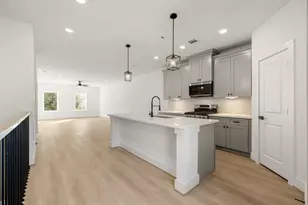 1226 E 23rd St, Houston, TX 77009 - Photo 6