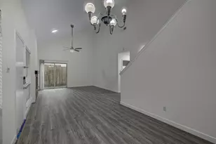 13975 Hollowgreen Dr, Houston, TX 77082 - Photo 4