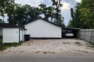 6239 Carver Rd, Houston, TX 77091 - Photo 2