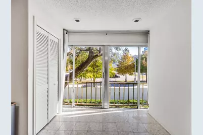 5050 Ambassador Way #218, Houston, TX 77056 - Photo 8