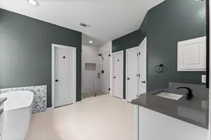 19218 Country Village Dr, Spring, TX 77388 - Photo 18