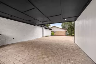 5518 Beechnut St, Houston, TX 77096 - Photo 32