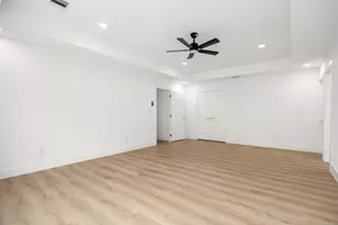 5518 Beechnut St, Houston, TX 77096 - Photo 16