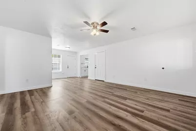 111 Calvin Street, Pasadena, TX 77506 - Photo 8