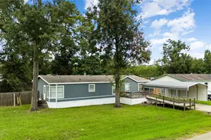 191 Aquarius Rd, Conroe, TX 77306 - Photo 2