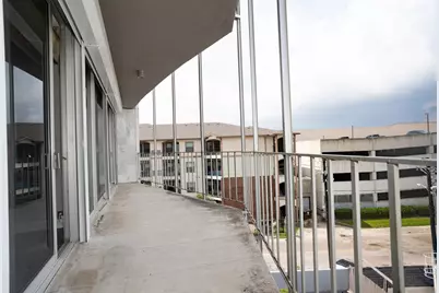 823 S Water Street #5F, Corpus Christi, TX 78401 - Photo 18
