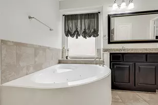 8018 Rippling Stream Ln, Richmond, TX 77407 - Photo 10