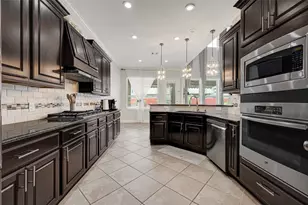 8018 Rippling Stream Ln, Richmond, TX 77407 - Photo 6