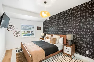 9619 Chatfield St, Houston, TX 77025 - Photo 2