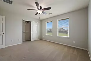 9611 Indian Trail, Mont Belvieu, TX 77523 - Photo 32