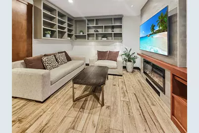 4521 Maple Street, Bellaire, TX 77401 - Photo 16