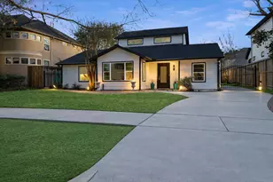 4521 Maple St, Bellaire, TX 77401 - Photo 1