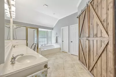 17027 Chapel Park Way, Houston, TX 77059 - Photo 34