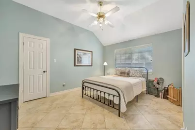 17027 Chapel Park Way, Houston, TX 77059 - Photo 42