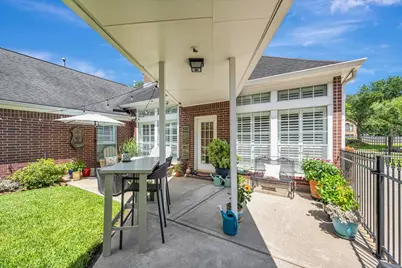 17027 Chapel Park Way, Houston, TX 77059 - Photo 6
