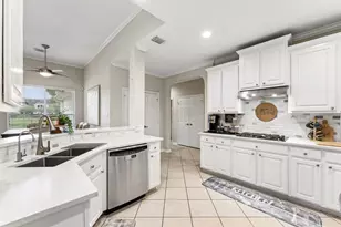 13050 Forester Canyon Ln, Sugar Land, TX 77498 - Photo 18