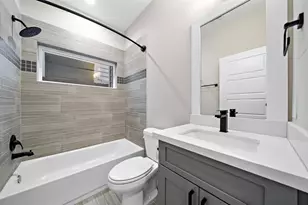 7706 Kivu Ln, Houston, TX 77055 - Photo 8