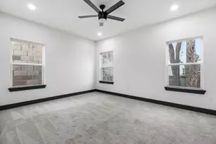 913 Panama Blvd, Houston, TX 77009 - Photo 10