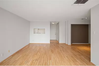 3600 Montrose Boulevard #405, Houston, TX 77006 - Photo 10