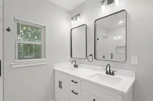 1006 9th St, Hempstead, TX 77445 - Photo 8
