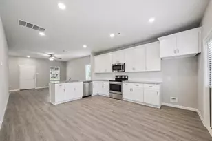 2012 Bellview, La Marque, TX 77568 - Photo 6