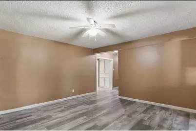416 S Avenue D A/B, Humble, TX 77338 - Photo 12