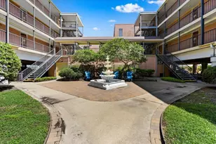 6300 Seawall Blvd, Galveston, TX 77551 - Photo 20