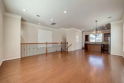 3302 Clearview Circle, Houston, TX 77025 - Photo 10