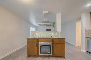 3224 Timmons Ln, Houston, TX 77027 - Photo 10