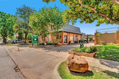 2400 N Braeswood Boulevard #114, Houston, TX 77030 - Photo 2