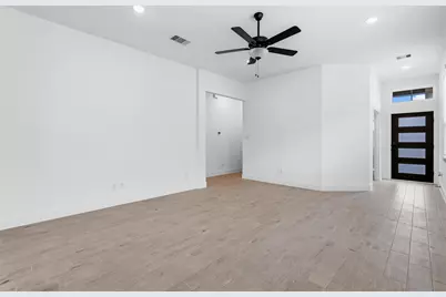 19319 Poppy Village Circle, Magnolia, TX 77355 - Photo 12