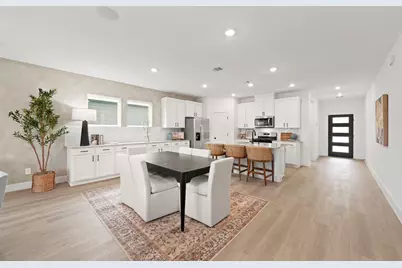 209 Homestead Court, Dayton, TX 77535 - Photo 8